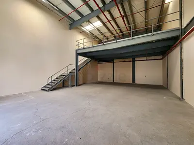 2800 Sq Feet Warehouse in New Al Sajaa/ Emirates Ind City for Rent from Owner