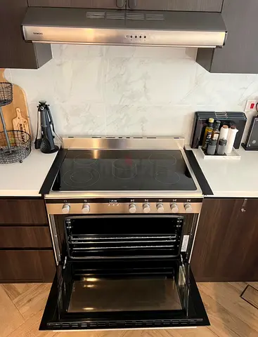 Siemens 90×60 cm electric ceramic cooker / range  sleek stainless-steel