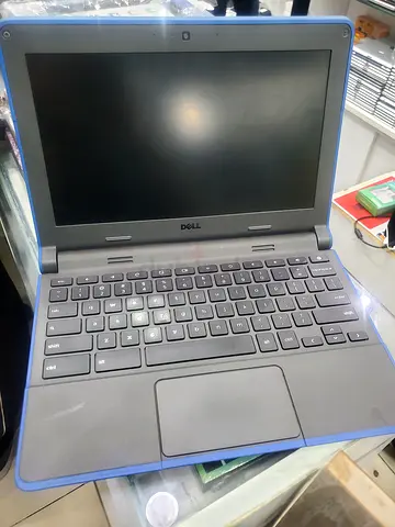 Dell Chromebook - Compact and Reliable for Everyday Use