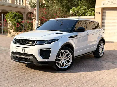 Range Rover Evouge R Dynamic White 2016 Low Mileage In Excellent Condition