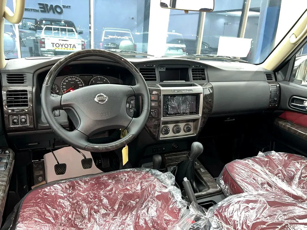 Nissan Patrol Safari 2024