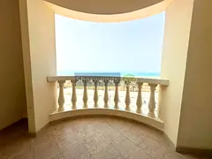 Stunning Sea Views - Walking Distance To The Beach