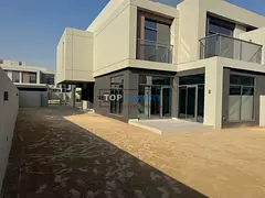 SPACIOUS GARDEN | BIG PLOT | READY TO MOVE