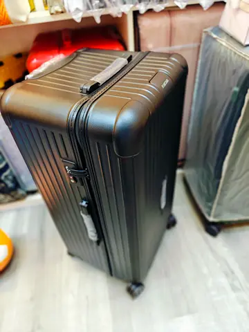 Luggage 83 cm