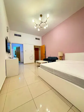 Masterbedroom available for rent