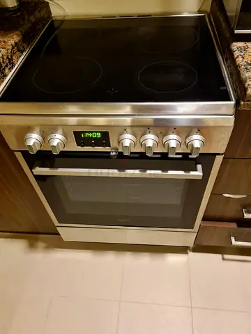 Whirlpool 60 X 60 cm 4 Radiant Cooking Zones Full Electric Cooker Self Cleaning FREE DELIVERY +WARRA