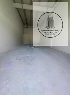 For rent at an excellent price, a 1300 square foot warehouse with 25 kilowatt electricity