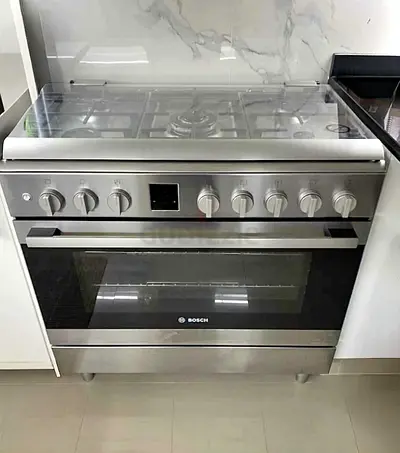 Bosch 5 Burner Full Gas Cooker – 90x60 cm power, precision, and style