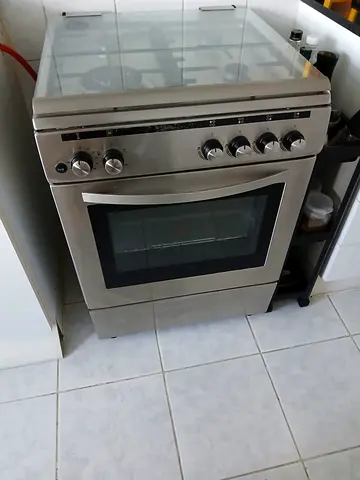 Hoover four burner full gas cooker size 60cm