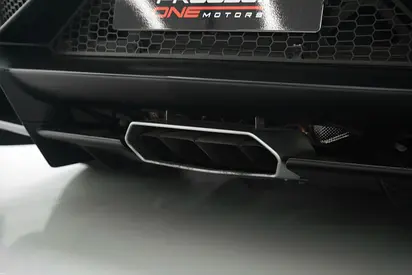 صورة 15 لـ 2014 Lamborghini AVENTADOR