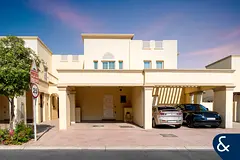 3 BEDROOMS | PRIVATE | UPGRADED 4M | VACANT