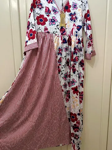 فستان راقي للسيدات واسع ويصلح للحوامل