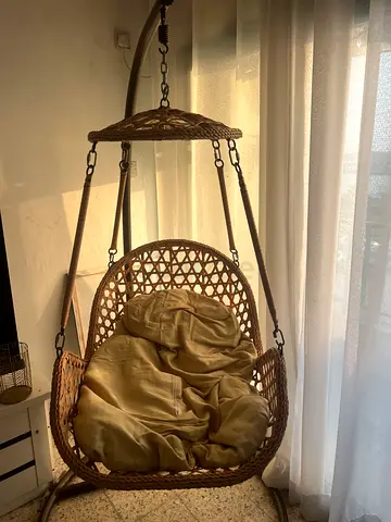 Cozy Hanging Swing Chair