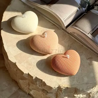 Adorable Heart-Shaped Sensory scented candle