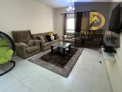 A large room and hall overlooking the main street, a balcony, two large bathrooms, furnished in Shar