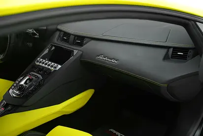 صورة 10 لـ 2014 Lamborghini AVENTADOR