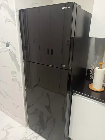 Hitachi two door fridge freezer