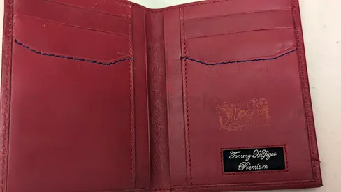 Stylish Tommy Hilfiger Wallet - Premium Quality