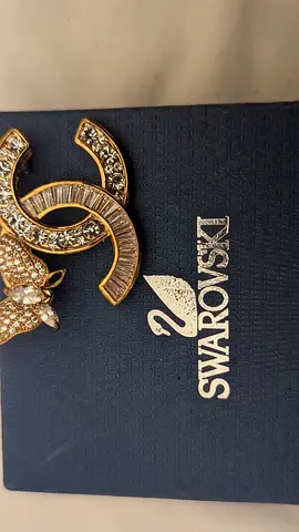 Elegant Swarovski Brooch Set - Limited Edition