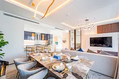 Luxurious |High Floor | Spacious| Jacuzzi | New