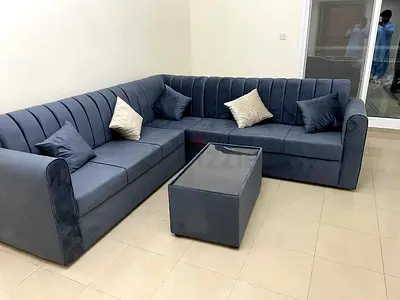 Stylish Modern Sectional Sofa Set in Grey