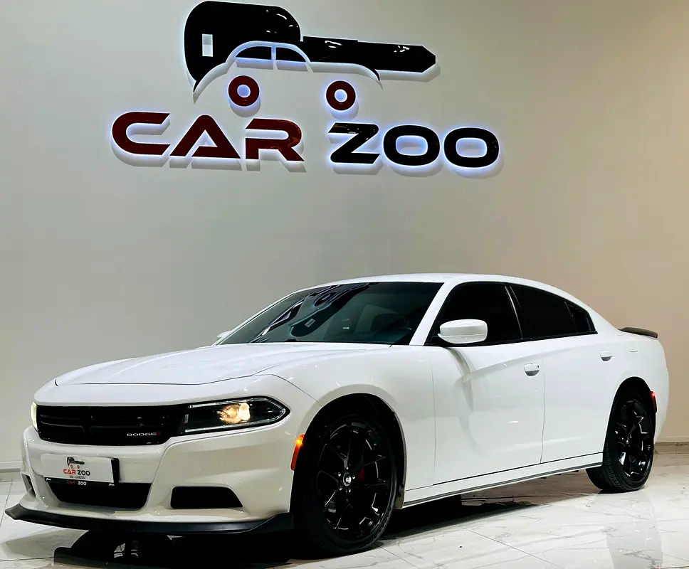 Dodge Charger 2022 — photo 1 of 17