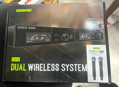 Shure SLXD4D Dual wireless system with 2 BETA 58A microphone