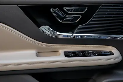 2021 Lincoln CORSAIR 照片 13