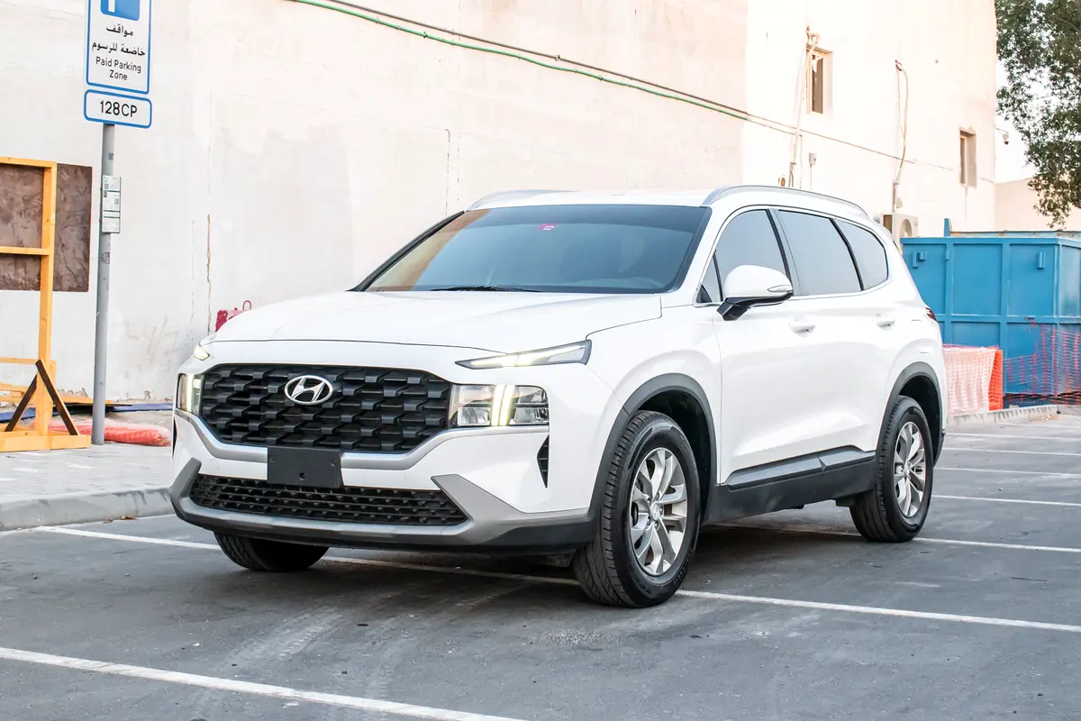 Hyundai Santa Fe 2023 — photo 1 of 12