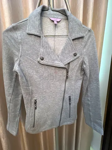 Stylish Grey Jacket for Trendsetters