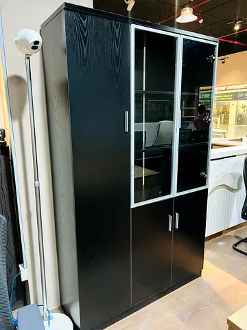 3 doors filling cabinet box packed