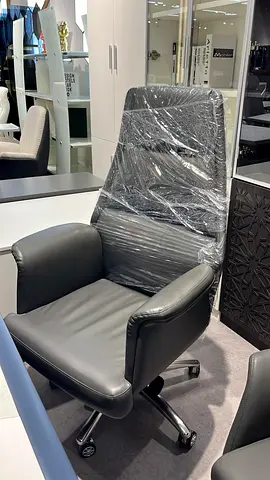 Executive leather revolving chair