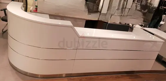 Elegant reception 320cm super glossy