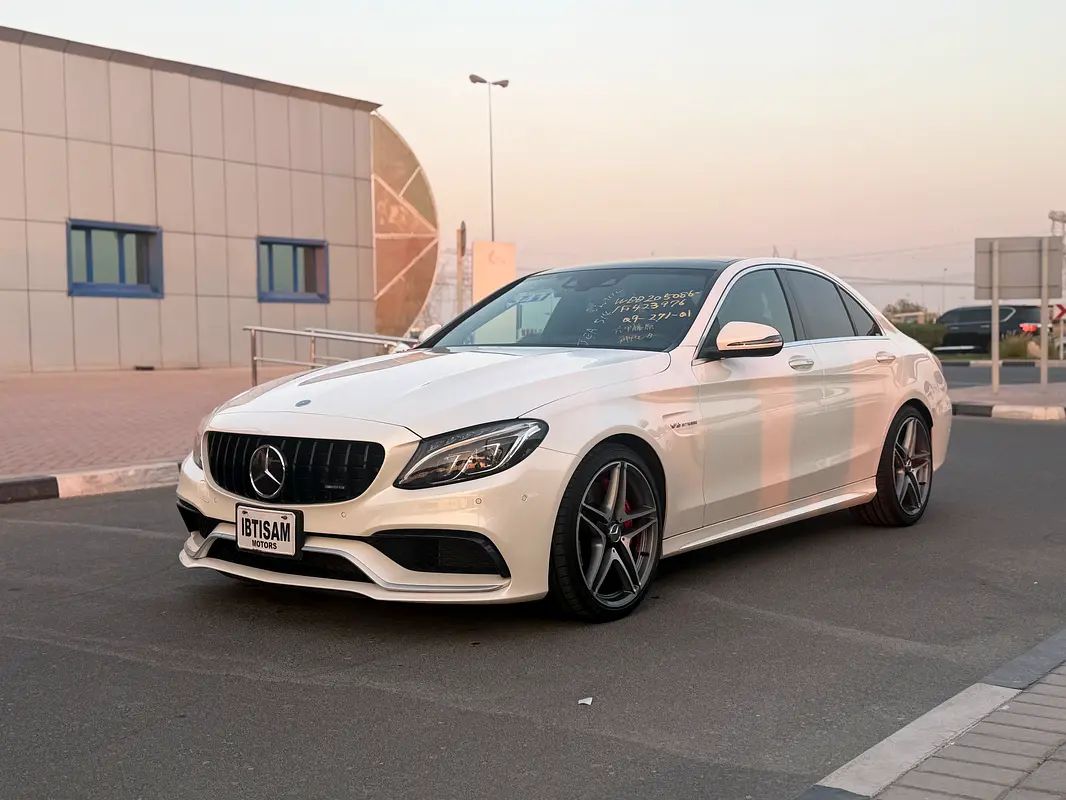 Mercedes-Benz C-Class 2017 — photo 1 of 13