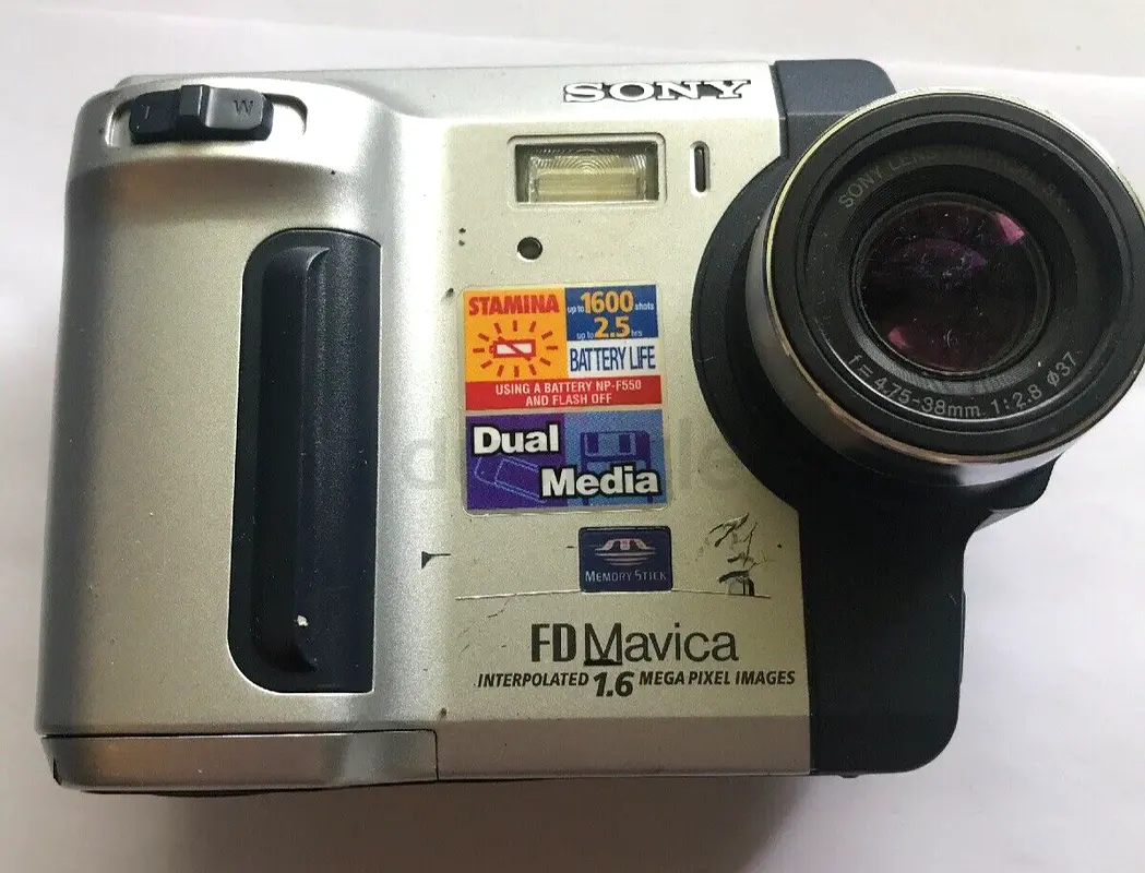 Vintage Sony Mavica FD92 Digital Camera | dubizzle Dubai