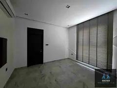Property Details:

Land Area: 4,300 sq.ft

Built-up Area: 4,000 sq.ft

5 Bedrooms

7 Bathrooms

S