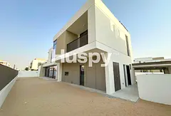 Corner Villa | Huge Plot l Vacant