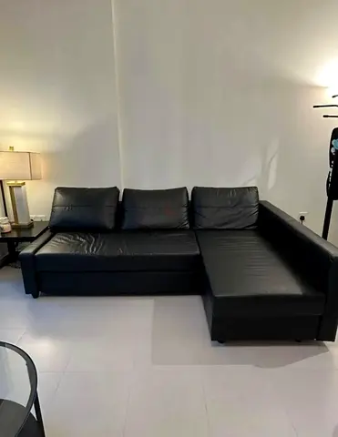 Comfortable Black Leather Sofa for Sale