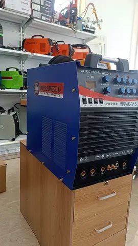 Welding machine and plasma cutting machines