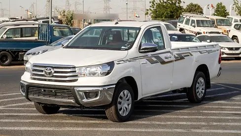 TOYOTA HILUX 4x2 - 2.7L PETROL MODEL 2025 -  تويوتا هايلوكس 5 شنكل موديل 2025