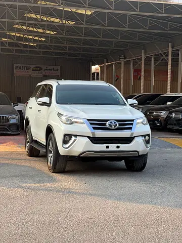 تويوتا فورشينال VXR .6 موديل 2017 خليجي