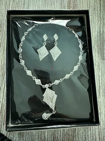 Necklace and Earrings set