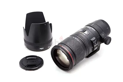 Sigma 70-200mm f/2.8 EX DG HSM Lens for Canon