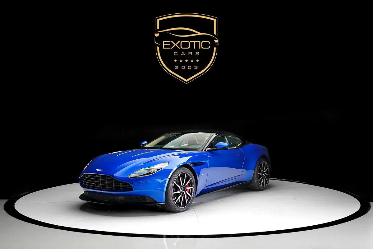 Aston Martin DB11 2017 — photo 1 of 15