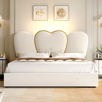 Stylish Heart-Shaped Bed for Ultimate Comfort