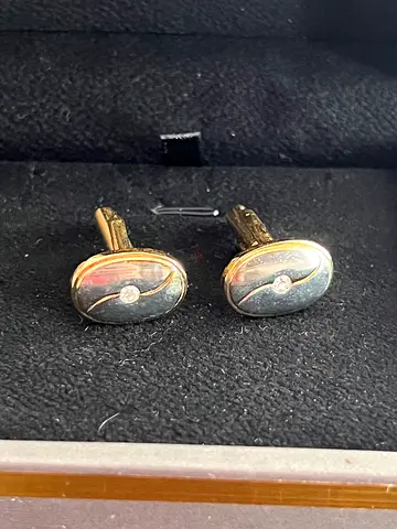 cufflinks