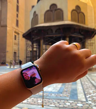 Stylish Smart Watch se with Modern Features