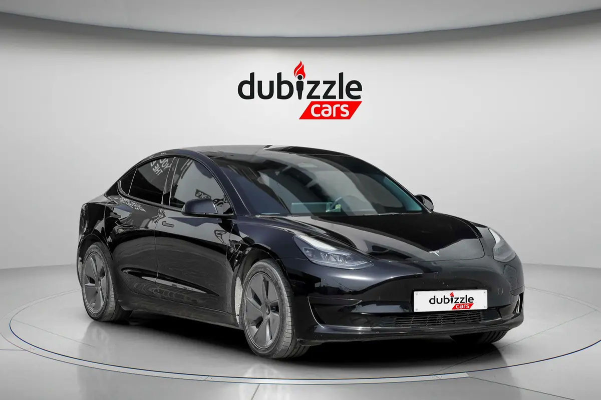 Tesla Model 3 2023 — photo 1 of 15