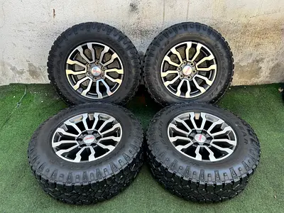 Original Sierra AT4 18” wheels and tyres 275/70R18