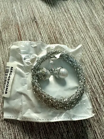 Silver and Pearl Bracelet for Sale